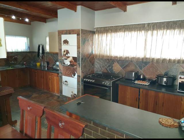 3 BEDROOM HOUSE SOLD IN SINOVILLE